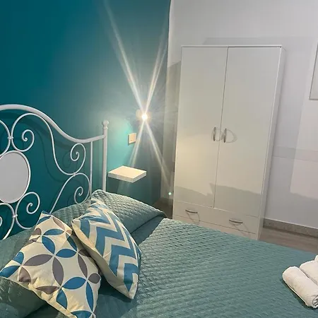 Konukevi Casa Vittoria 3*